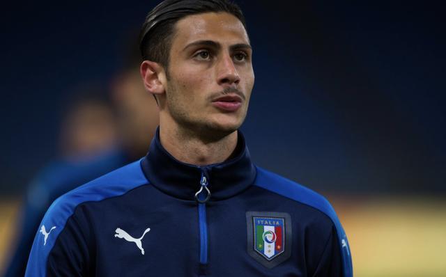 通过南野拓 通过南野拓